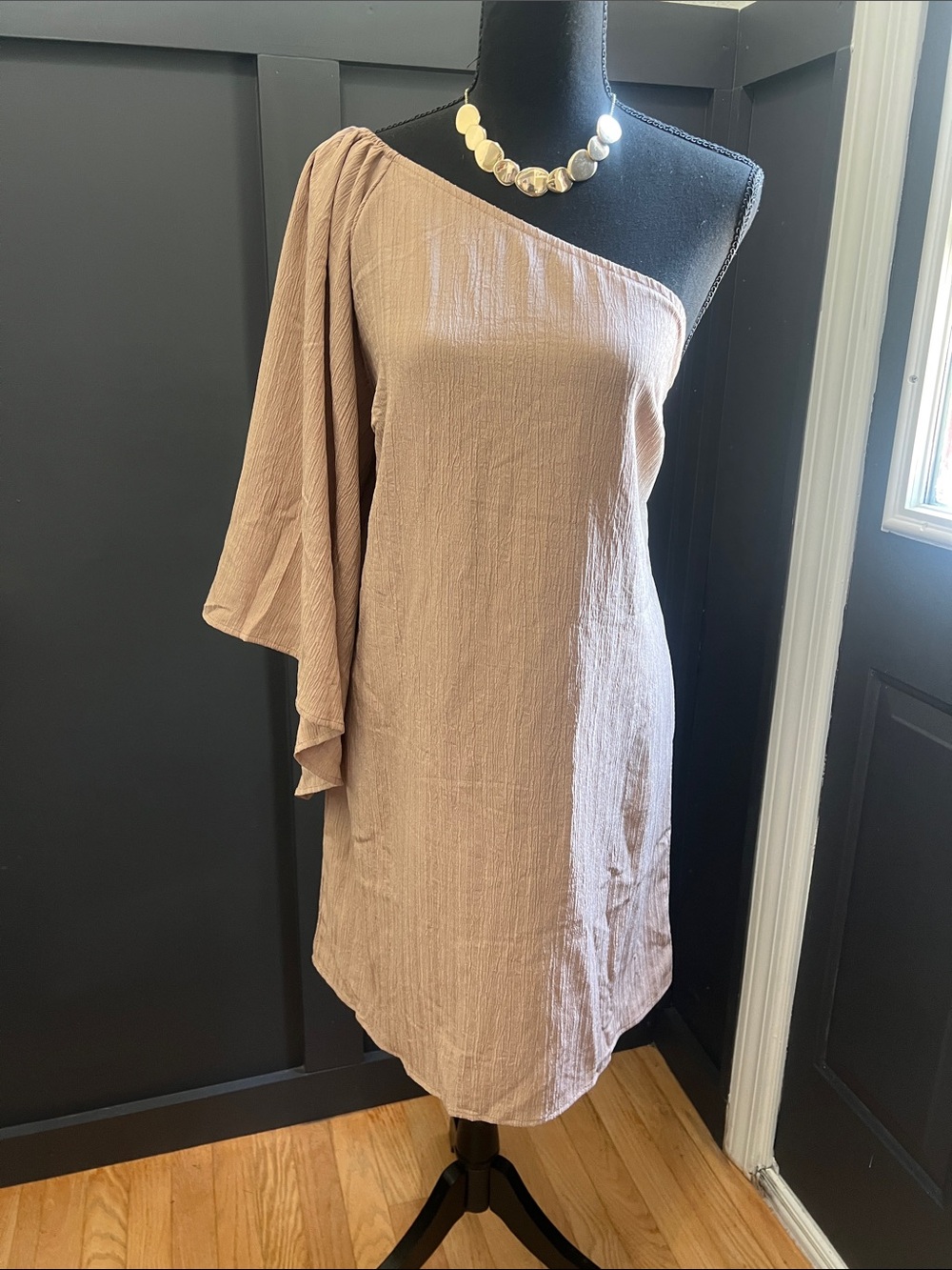 One-Shoulder Dress with Draped ruffle Sleeve